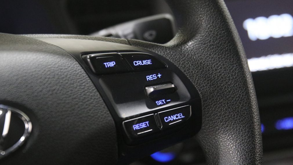 Hyundai Elantra Essential 2019 d&rsquo;occasion à vendre - 13