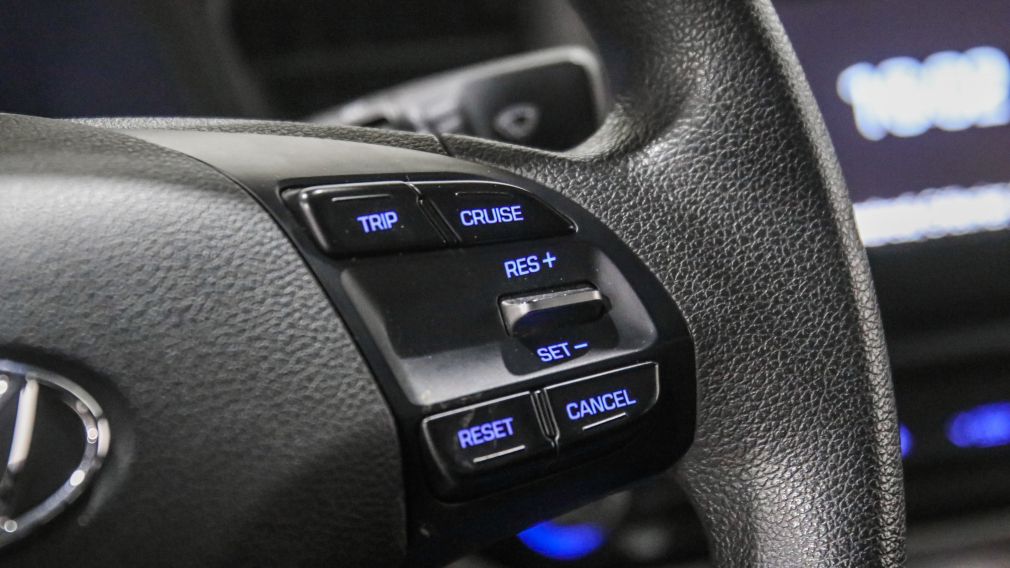 Hyundai Elantra Essential 2019 d&rsquo;occasion à vendre - 13