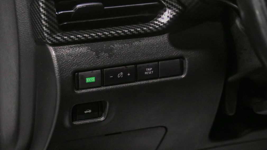 Nissan Sentra SR 2022 d&rsquo;occasion à vendre - 12