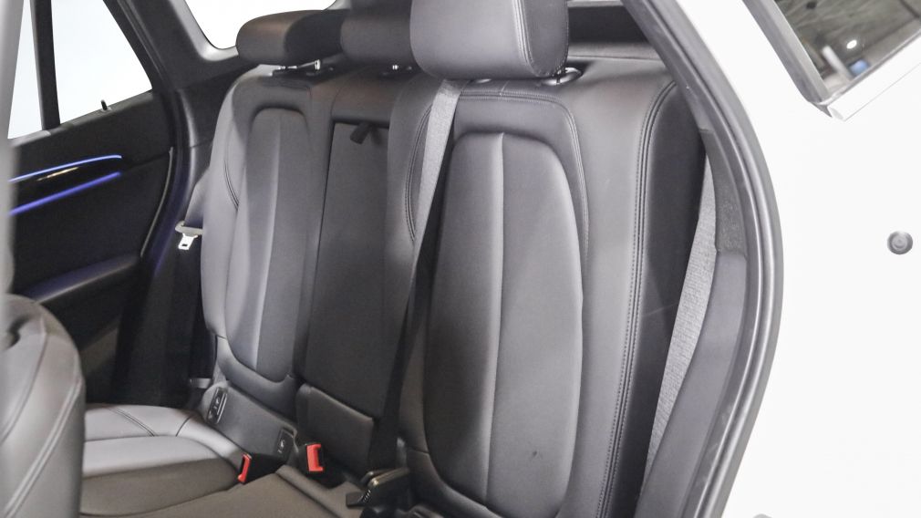 BMW X1 xDrive28i 2022 d&rsquo;occasion à vendre - 18