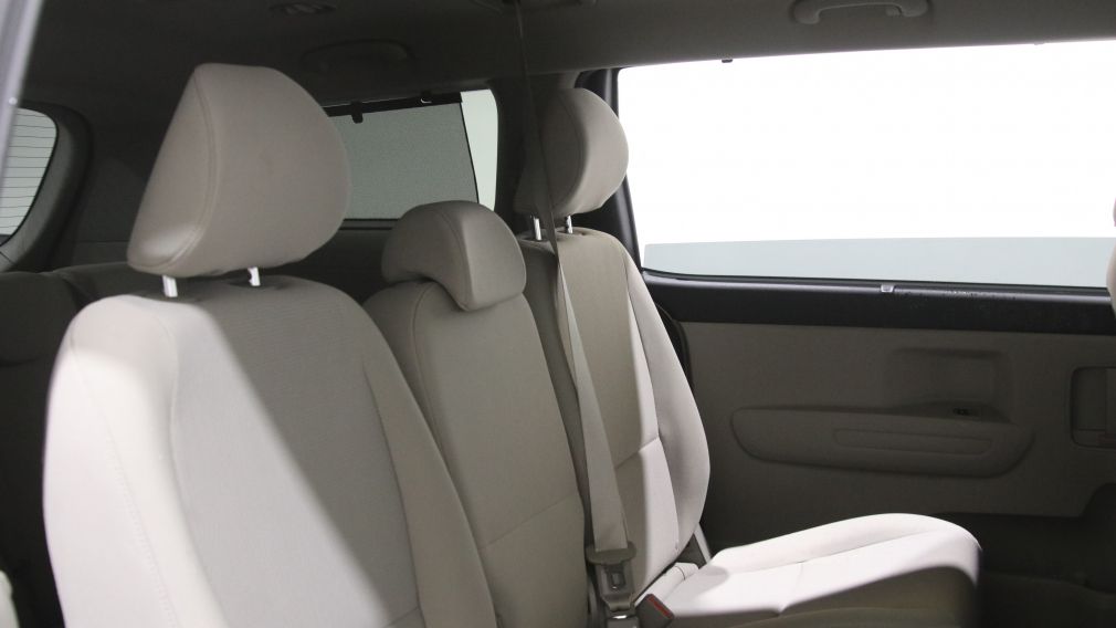 Kia Sedona LX 2019 d&rsquo;occasion à vendre - 24
