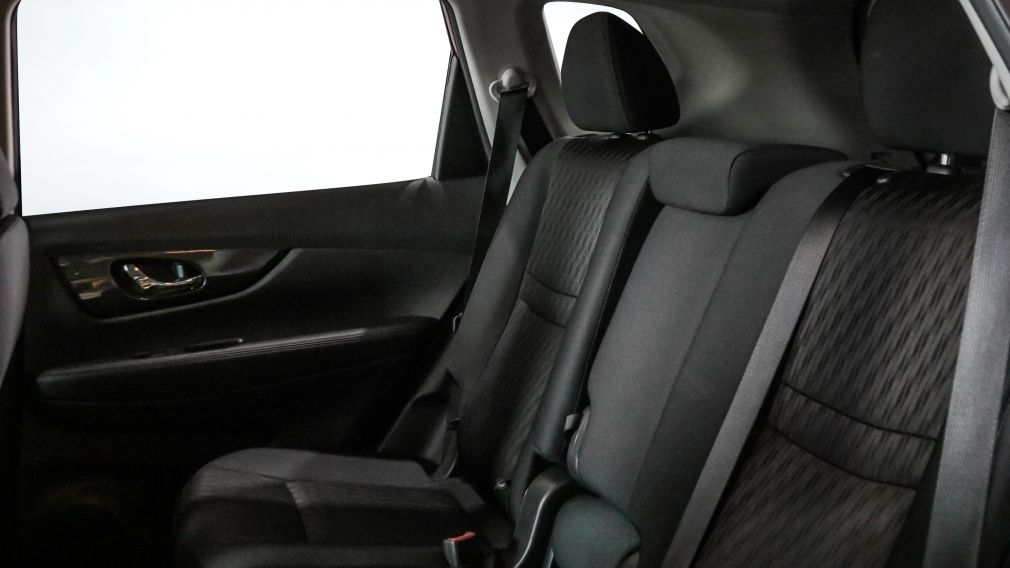 Nissan Rogue SV 2019 d&rsquo;occasion à vendre - 21