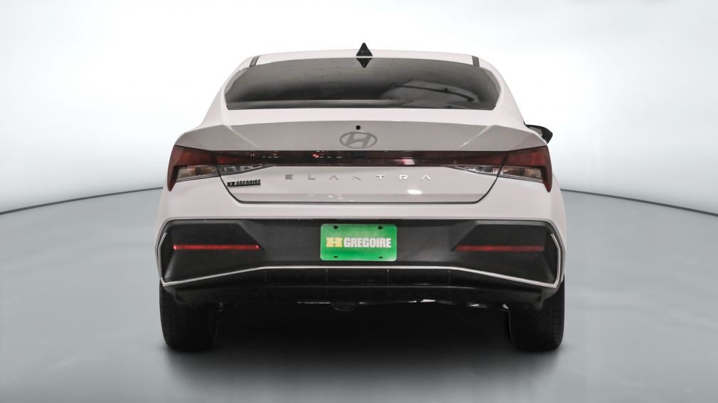 Hyundai Elantra Preferred 2024 d&rsquo;occasion à vendre - 6