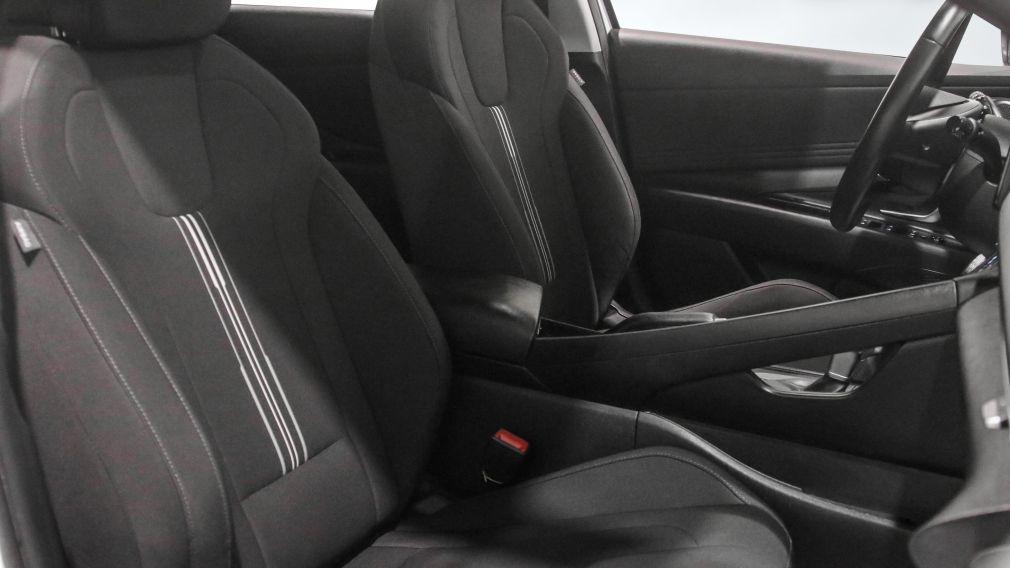 Hyundai Elantra Preferred 2024 d&rsquo;occasion à vendre - 23