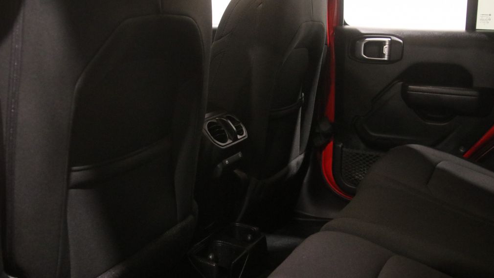 Jeep Wrangler Unlimited Willys 2022 d&rsquo;occasion à vendre - 18