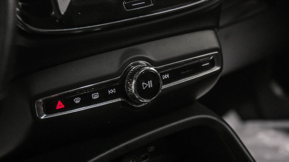 Volvo XC40 Recharge P8 eAWD Pure Electric 2021 d&rsquo;occasion à vendre - 17
