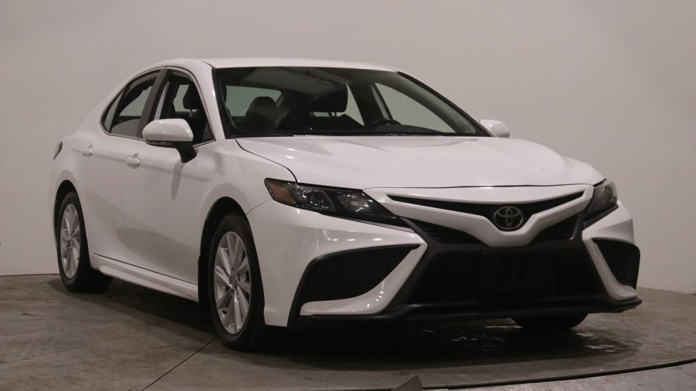 Toyota Camry SE 2024 d&rsquo;occasion à vendre - 1
