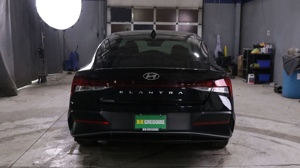 Hyundai Elantra Luxury 2025 d&rsquo;occasion à vendre - 5
