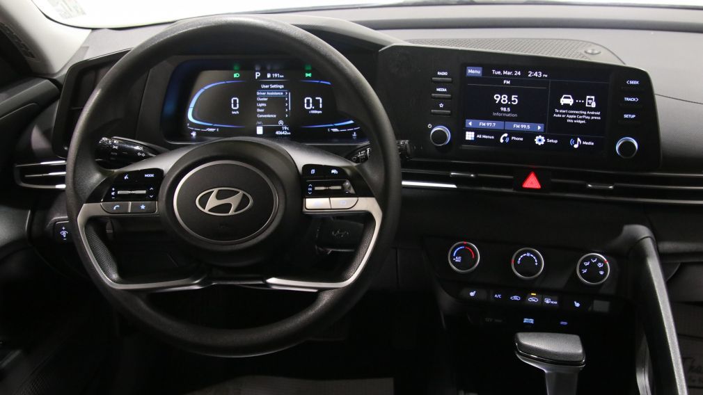 Hyundai Elantra Essential 2024 d&rsquo;occasion à vendre - 12