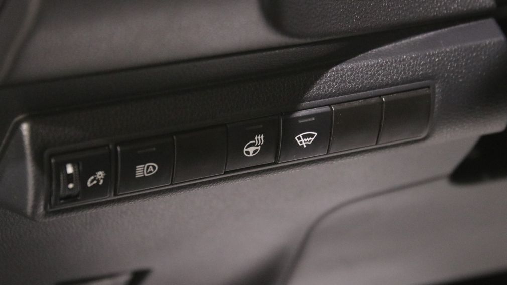 Toyota Corolla SE 2021 d&rsquo;occasion à vendre - 12