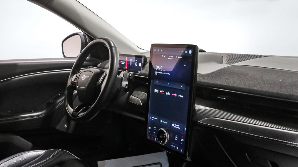 Ford Mustang Mach-E Premium 2021 d&rsquo;occasion à vendre - 25