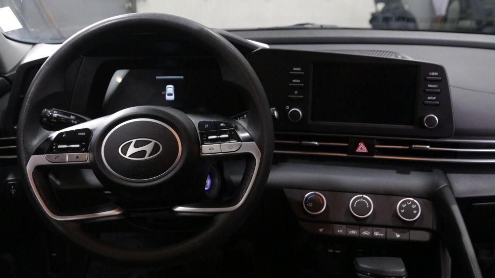 Hyundai Elantra Essential 2025 d&rsquo;occasion à vendre - 10