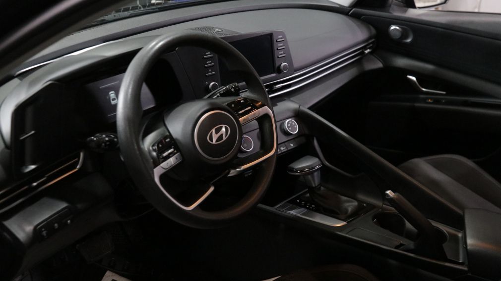 Hyundai Elantra Essential 2025 d&rsquo;occasion à vendre - 7