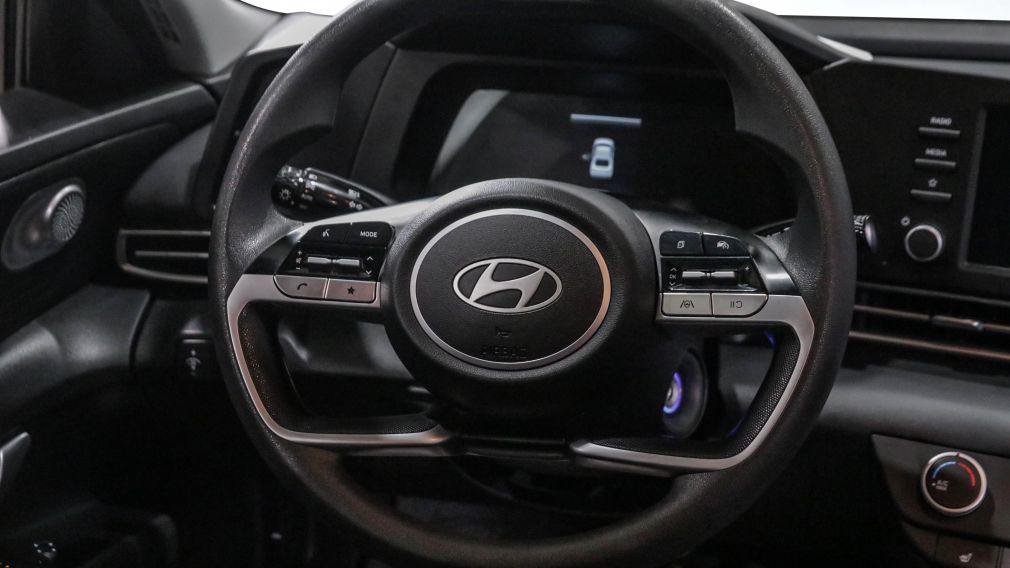 Hyundai Elantra Essential 2025 d&rsquo;occasion à vendre - 12