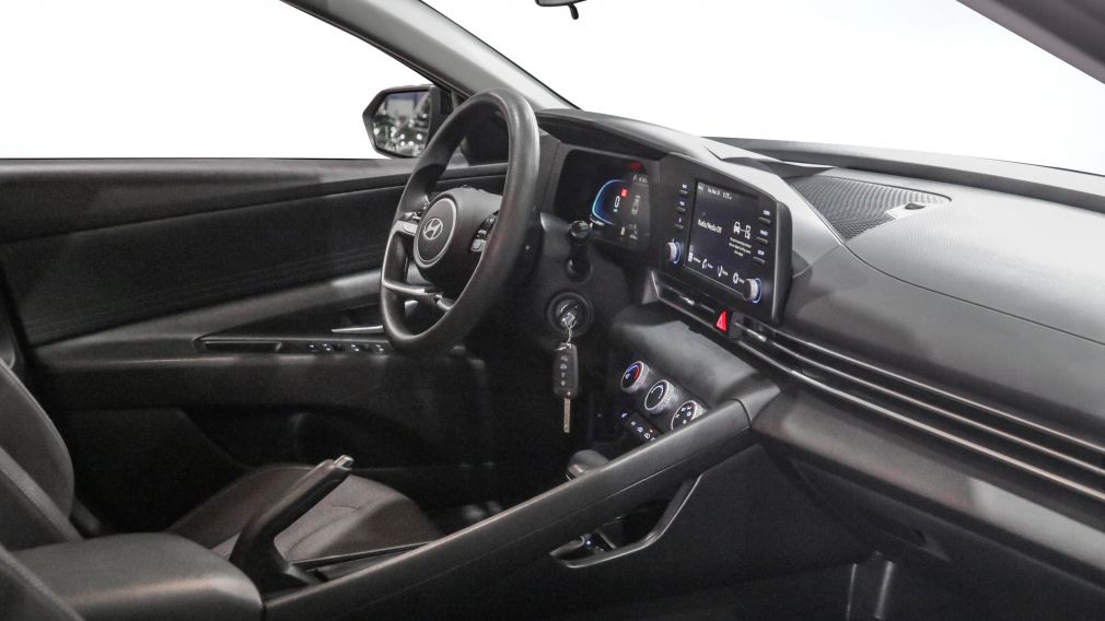Hyundai Elantra Essential 2025 d&rsquo;occasion à vendre - 20
