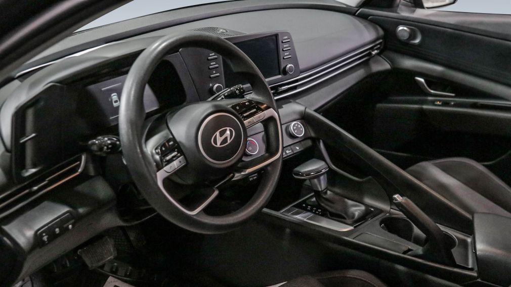 Hyundai Elantra Essential 2025 d&rsquo;occasion à vendre - 7