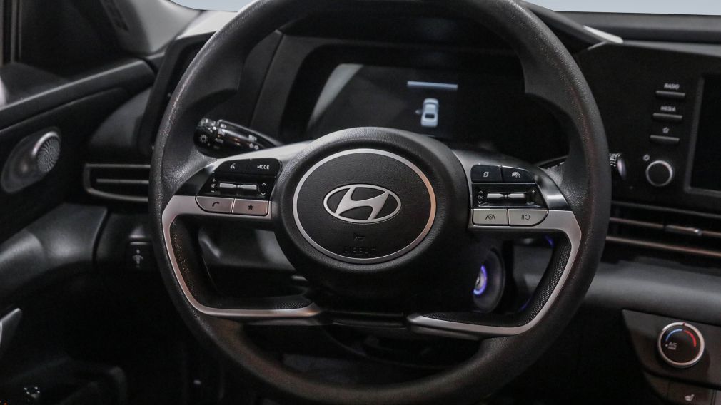 Hyundai Elantra Essential 2025 d&rsquo;occasion à vendre - 12