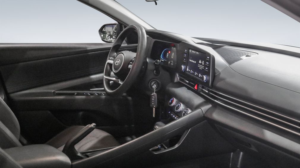 Hyundai Elantra Essential 2025 d&rsquo;occasion à vendre - 20