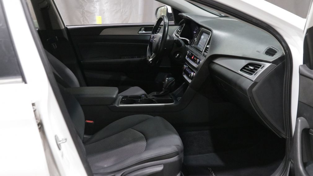 Hyundai Sonata Essential 2019 d&rsquo;occasion à vendre - 20