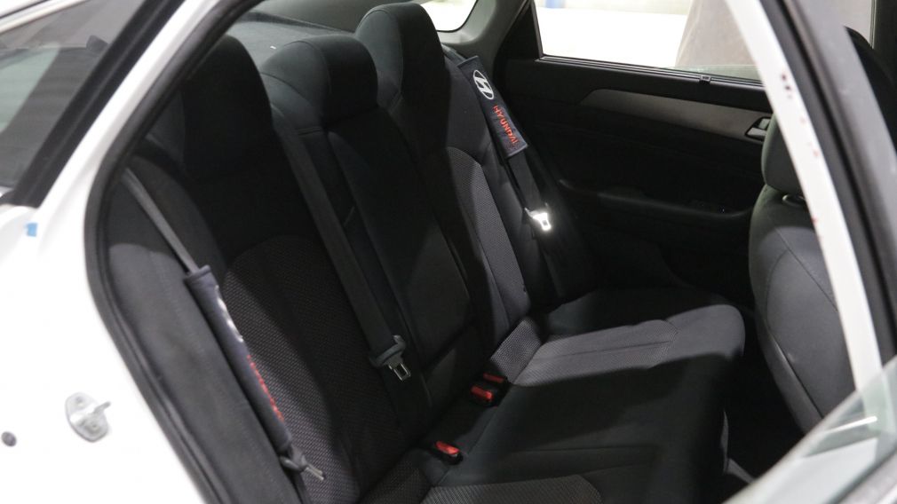 Hyundai Sonata Essential 2019 d&rsquo;occasion à vendre - 18