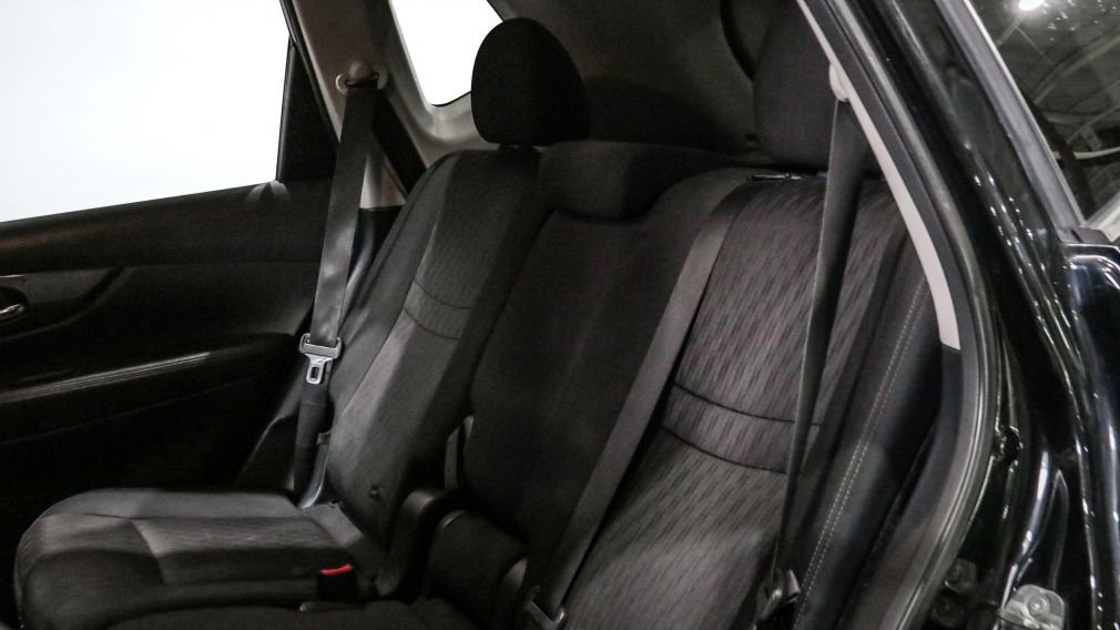 Nissan Rogue SV 2019 d&rsquo;occasion à vendre - 19