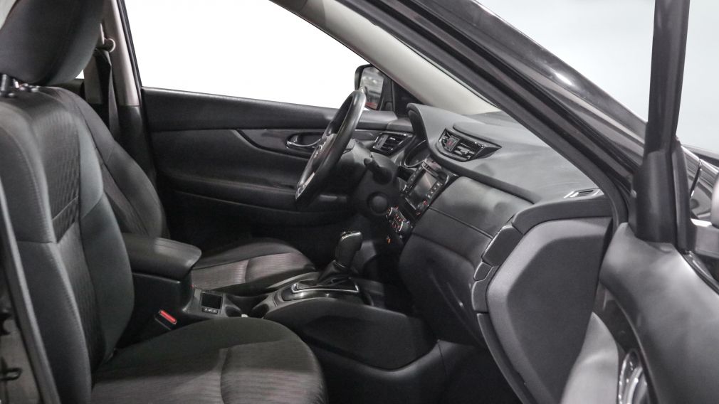 Nissan Rogue SV 2019 d&rsquo;occasion à vendre - 25
