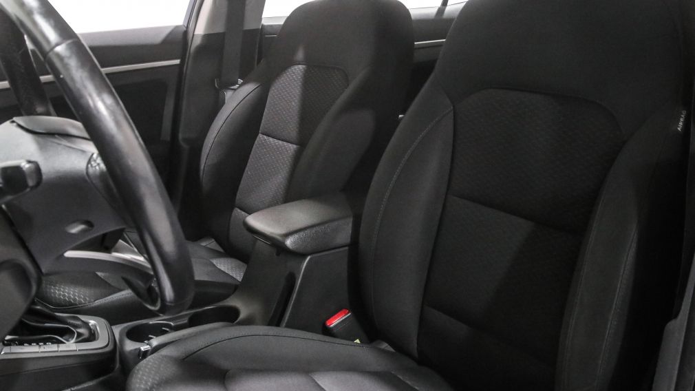 Hyundai Elantra Preferred 2019 d&rsquo;occasion à vendre - 10