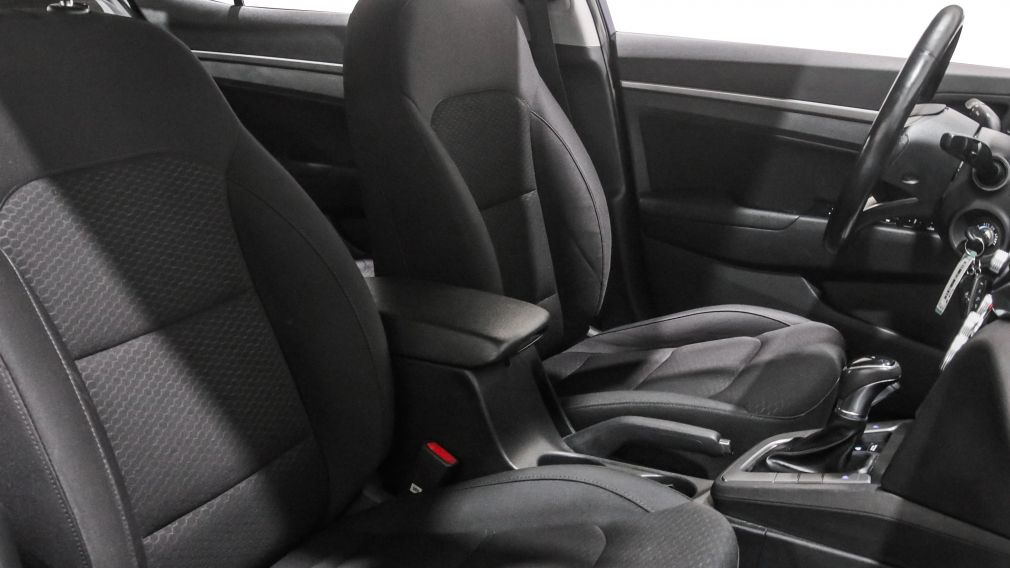 Hyundai Elantra Preferred 2019 d&rsquo;occasion à vendre - 25