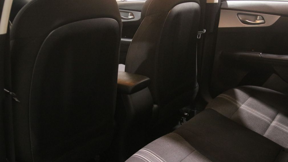 Kia Forte LX 2022 d&rsquo;occasion à vendre - 19