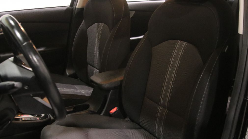 Kia Forte LX 2022 d&rsquo;occasion à vendre - 10