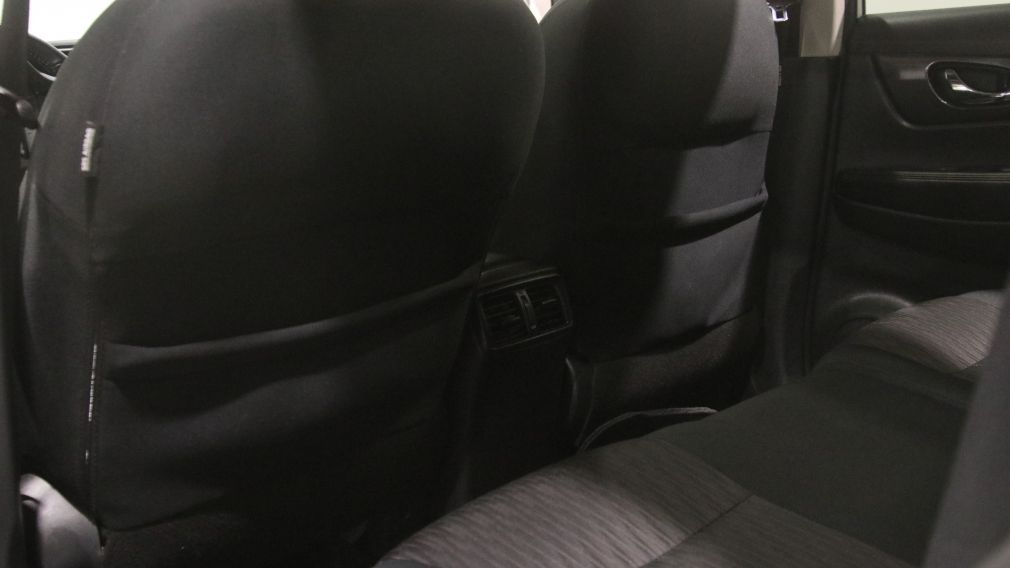 Nissan Rogue SV 2020 d&rsquo;occasion à vendre - 21