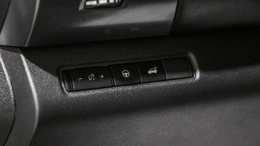 Nissan Pathfinder SL 2023 d&rsquo;occasion à vendre - 12