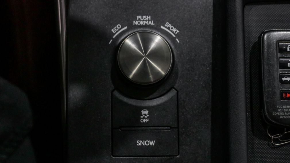 Lexus IS IS 300 2020 d&rsquo;occasion à vendre - 21