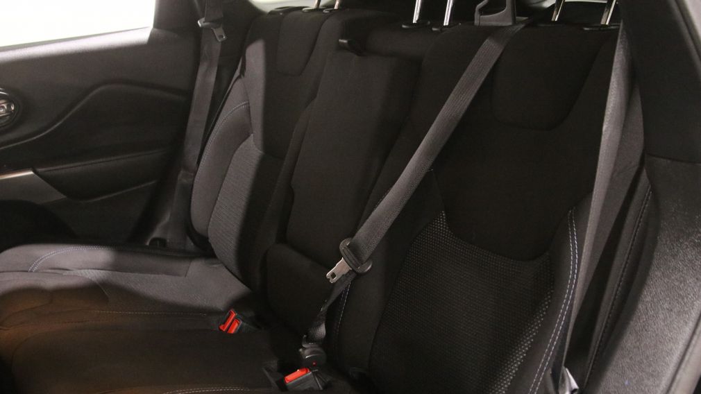 Jeep Cherokee Sport 2022 d&rsquo;occasion à vendre - 22