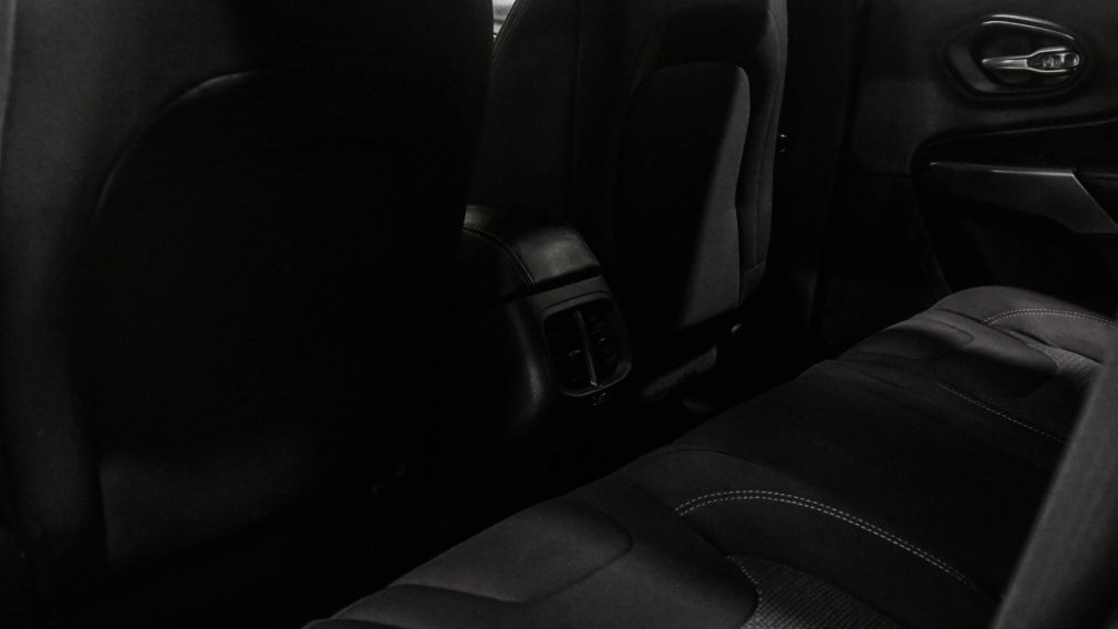 Jeep Cherokee Sport 2022 d&rsquo;occasion à vendre - 21