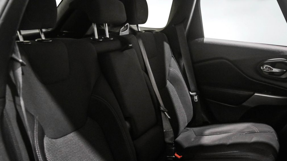 Jeep Cherokee Sport 2022 d&rsquo;occasion à vendre - 23