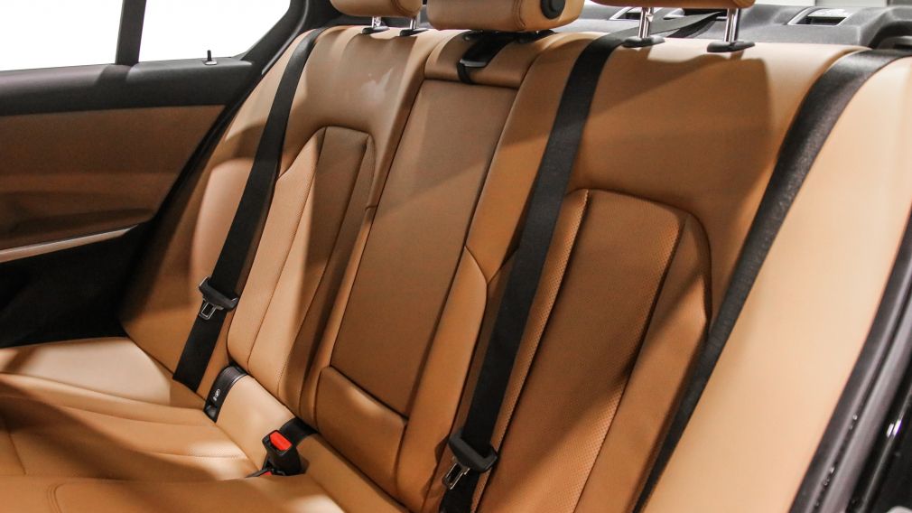 BMW 330 330e xDrive 2022 d&rsquo;occasion à vendre - 23