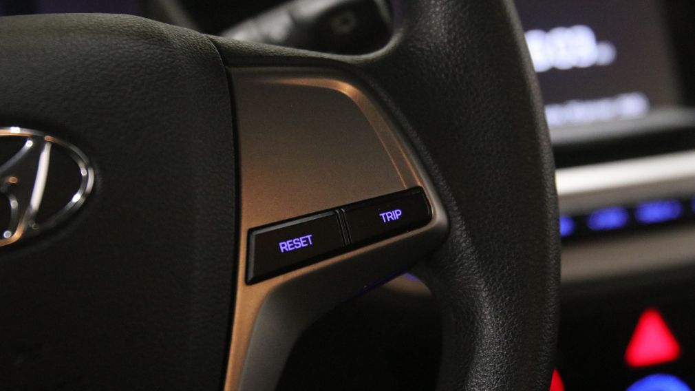 Hyundai Accent Essential 2019 d&rsquo;occasion à vendre - 11