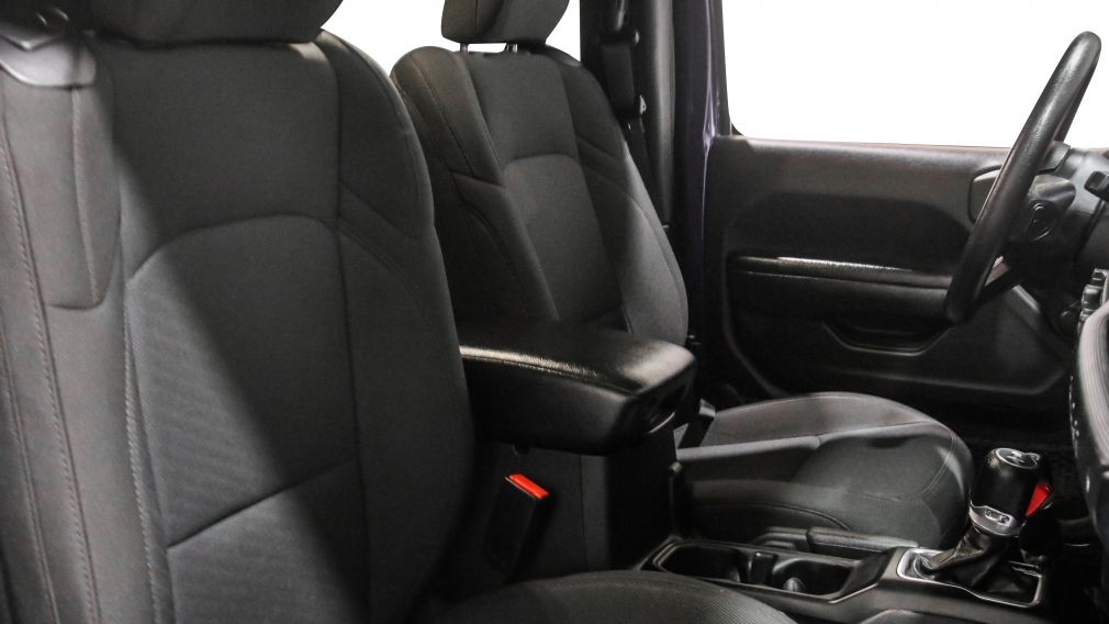 Jeep Wrangler Willys Sport 2023 d&rsquo;occasion à vendre - 20