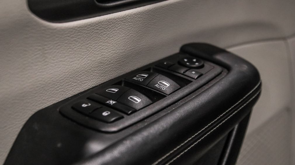 Chrysler Pacifica Touring L 2023 d&rsquo;occasion à vendre - 11