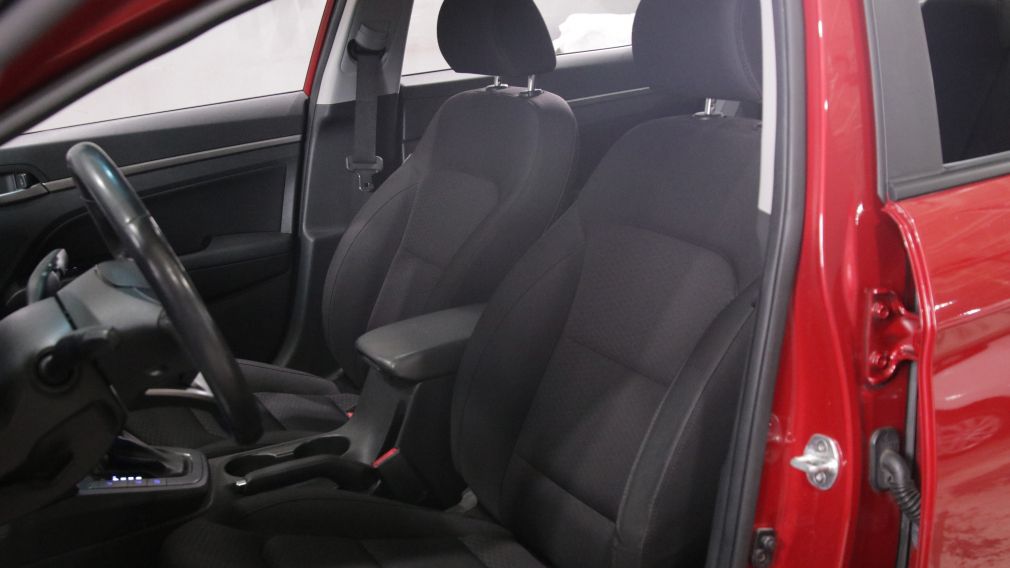 Hyundai Elantra Preferred w/Sun & Safety Package 2020 d&rsquo;occasion à vendre - 15