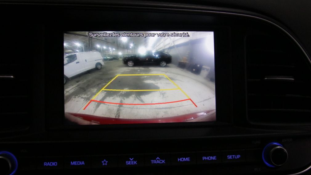 Hyundai Elantra Preferred w/Sun & Safety Package 2020 d&rsquo;occasion à vendre - 10