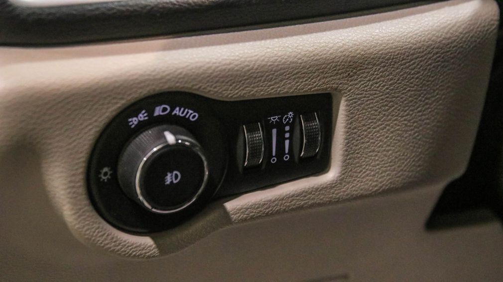 Chrysler Pacifica Touring L 2023 d&rsquo;occasion à vendre - 13