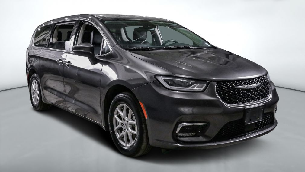 Chrysler Pacifica Touring L 2023 d&rsquo;occasion à vendre - 1