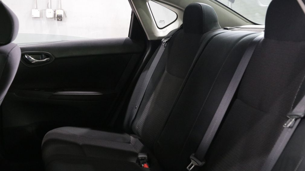 Nissan Sentra S 2019 d&rsquo;occasion à vendre - 16