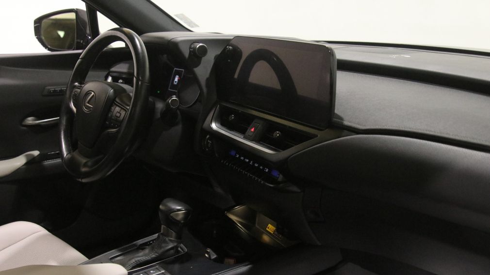 Lexus UX UX 250h 2023 d&rsquo;occasion à vendre - 27