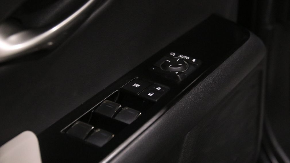 Lexus UX UX 250h 2023 d&rsquo;occasion à vendre - 11