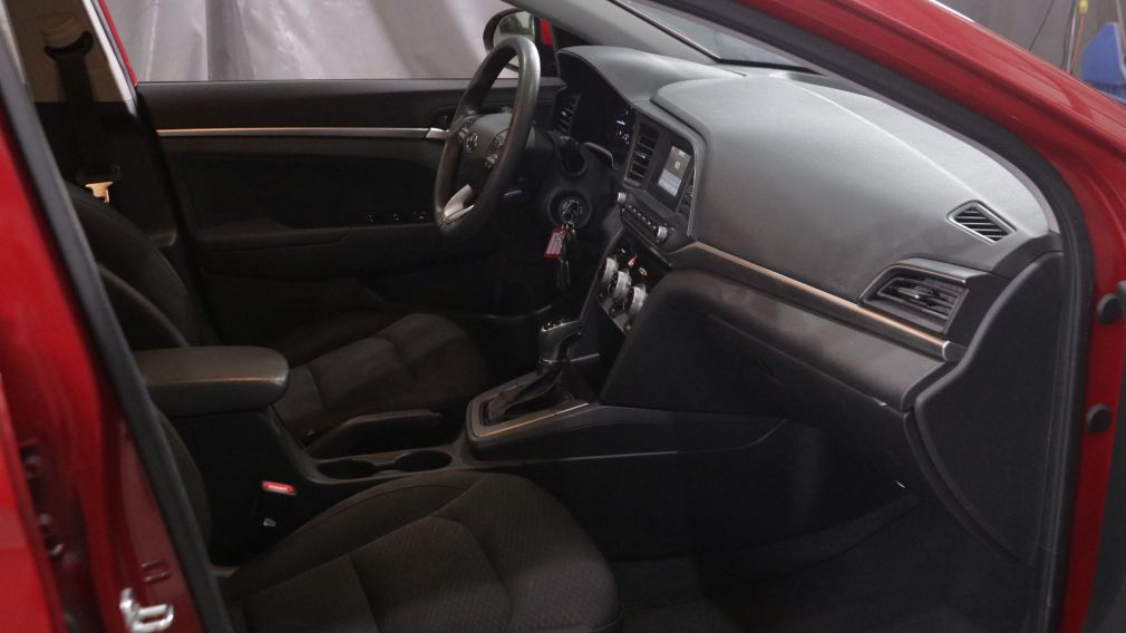 Hyundai Elantra Essential 2020 d&rsquo;occasion à vendre - 24