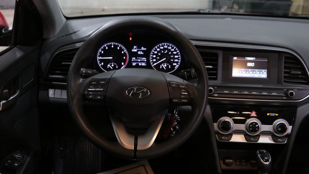 Hyundai Elantra Essential 2020 d&rsquo;occasion à vendre - 19