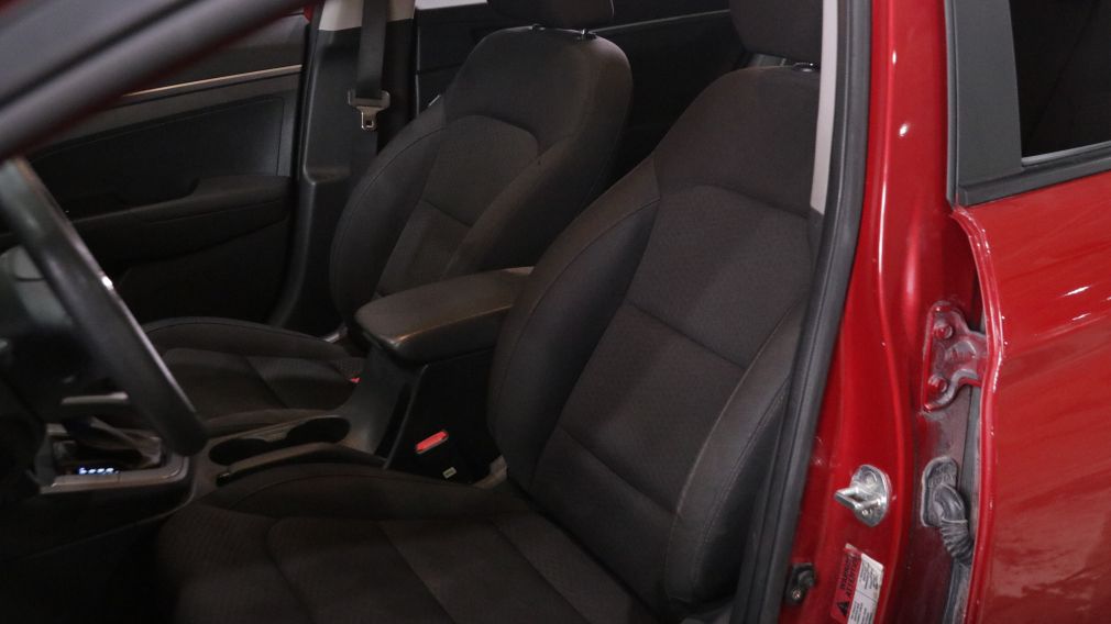 Hyundai Elantra Essential 2020 d&rsquo;occasion à vendre - 15